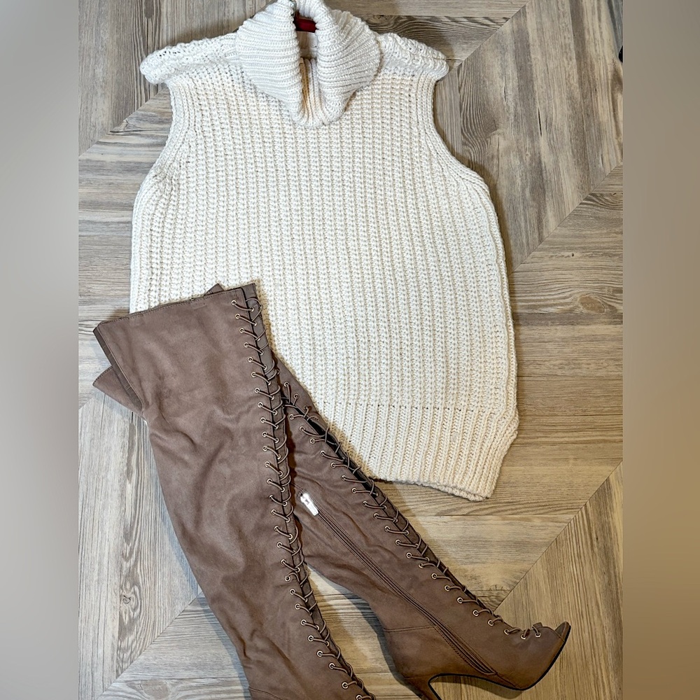 Sexy mauve suede lace up over the knee boots with heel . W SIZE 7.5